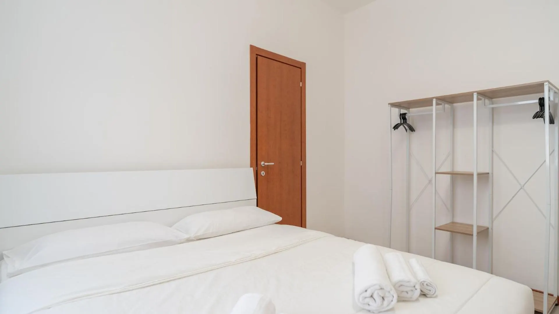 Apartment Merate Tre Spade